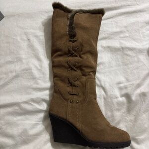 Suede fur boots